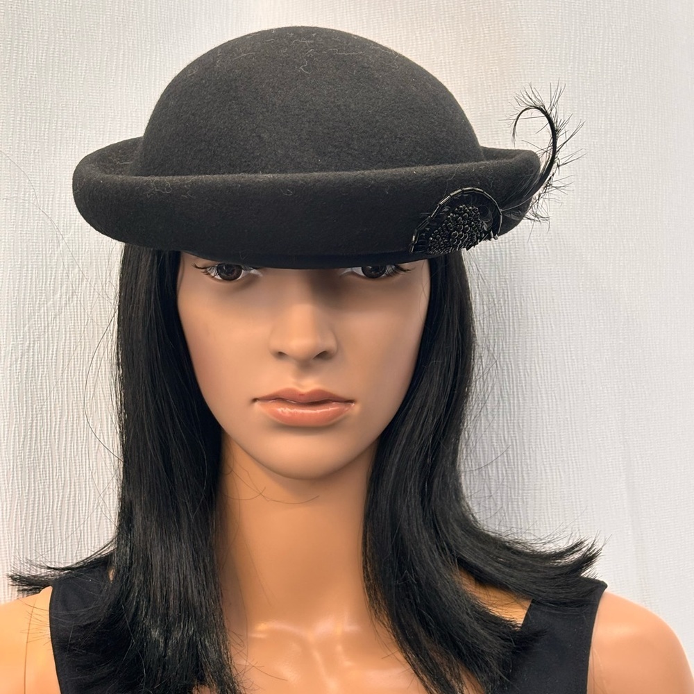 Vintage Georgette black cocktail felt beret hat